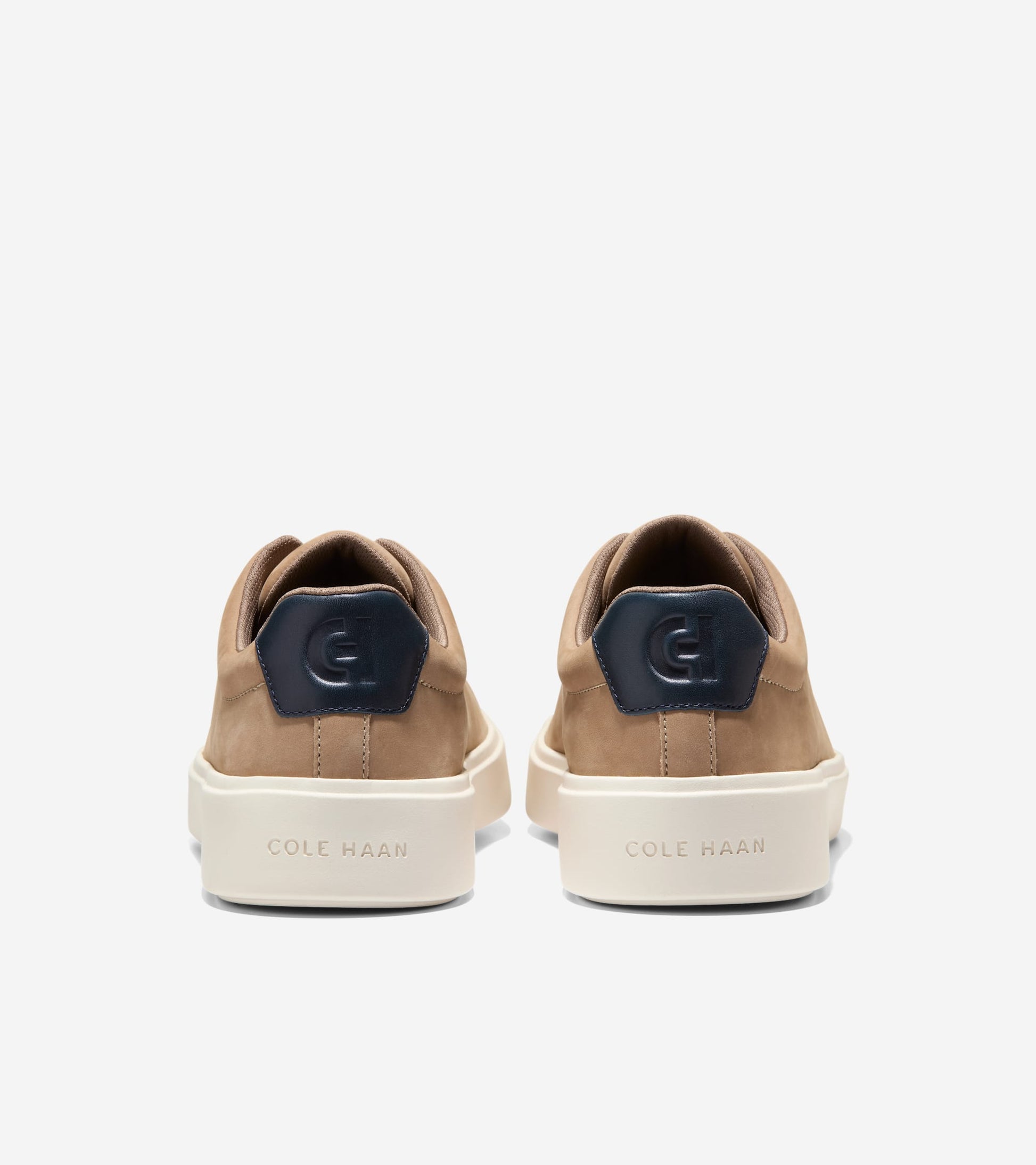 C42444:CH DK LATTE NUBUCK / NAVY BLAZER / IVORY