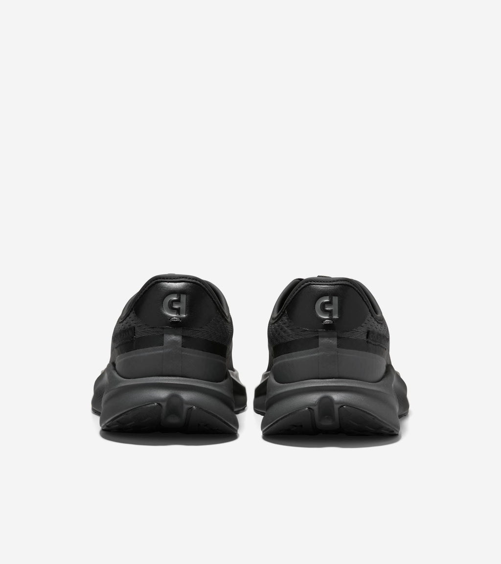 Men's GrandPrø All-Day City Running Shoe-Black-Gray Pinstripe